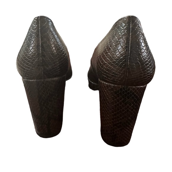 Brand New Naturalizer Berlin Heels in Chestnut Python. Size 8.5W. - Picture 4 of 5